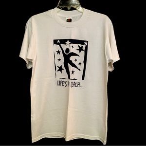 NEW Life’s a Reach Tee Sz Med Unisex